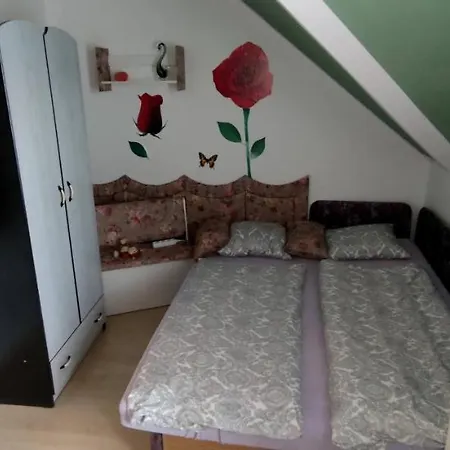 Homestay Kuchařovice Exteriér fotografie