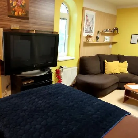 Homestay Kuchařovice Exteriér fotografie